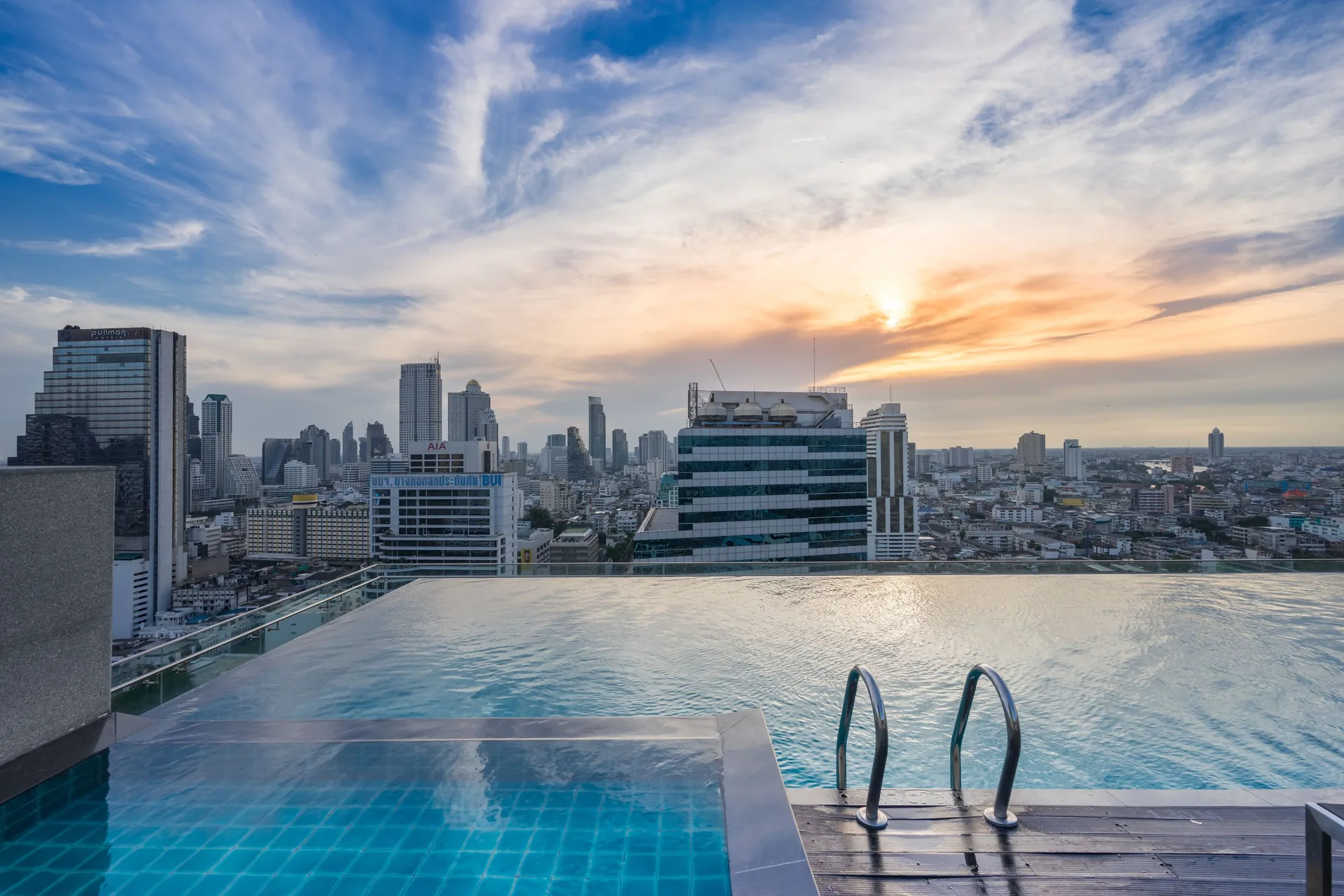 Amara Bangkok — pool