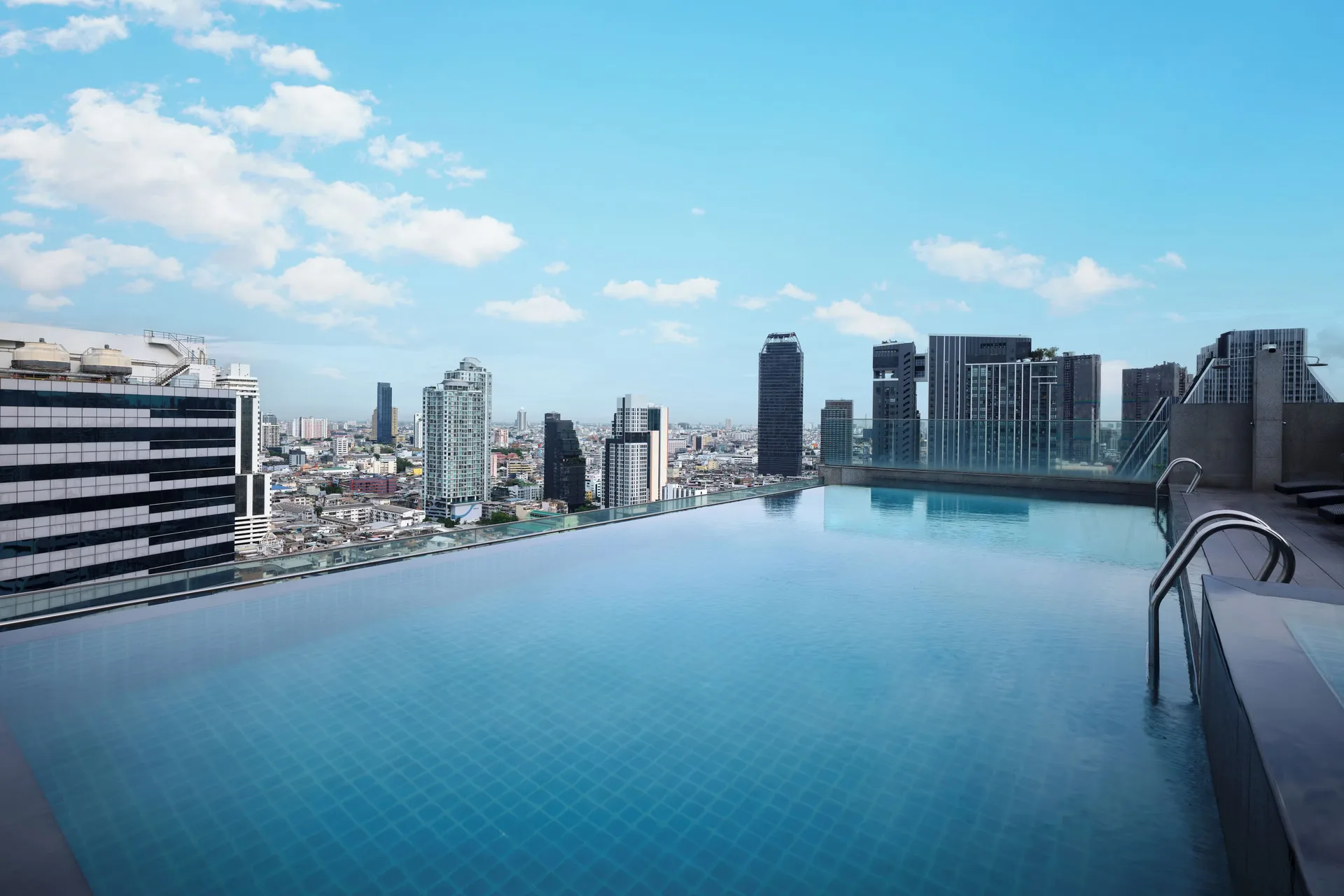 Amara Bangkok — pool