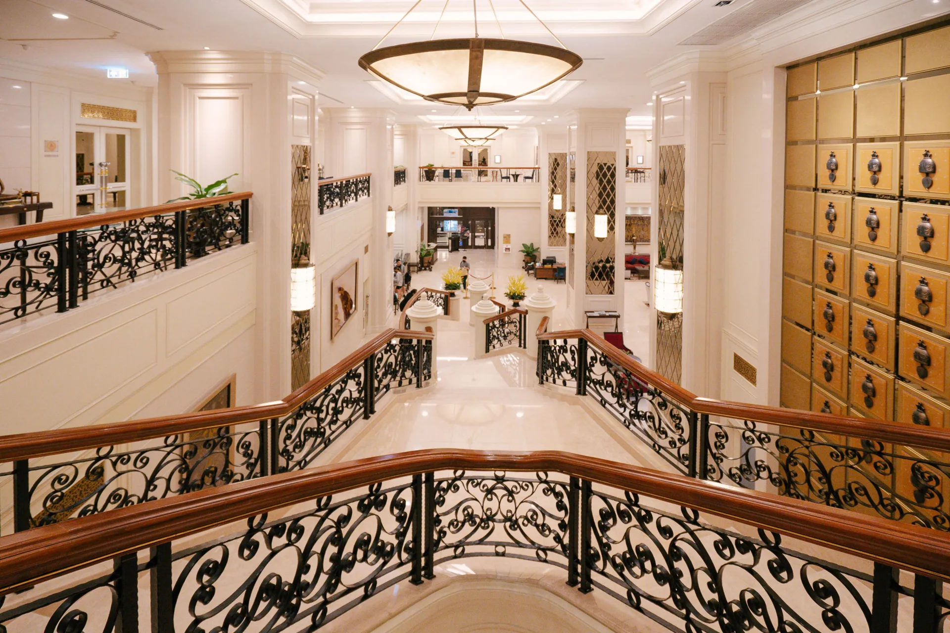 Grande Centre Point Ratchadamri — exterior