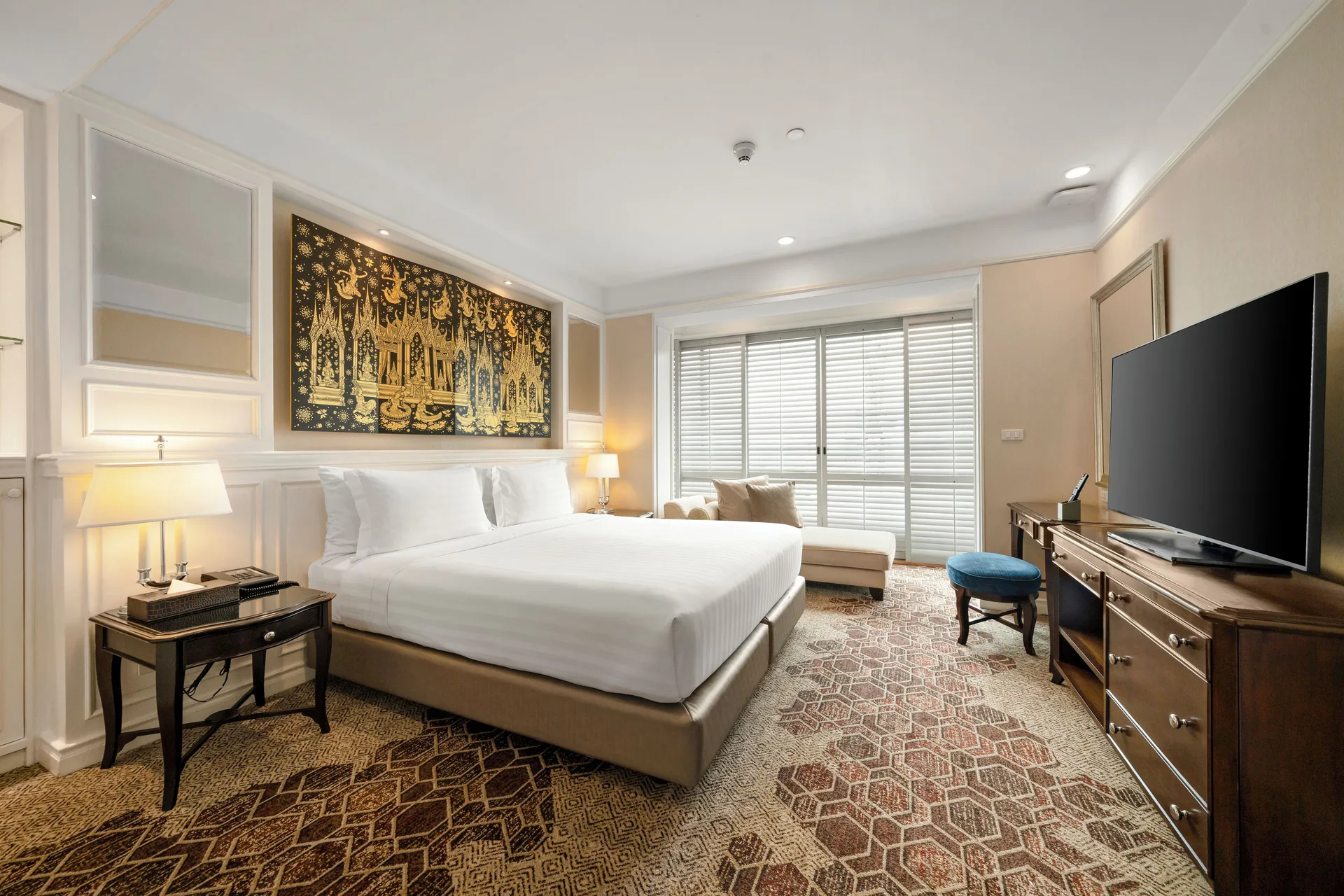 Grande Centre Point Ratchadamri — room