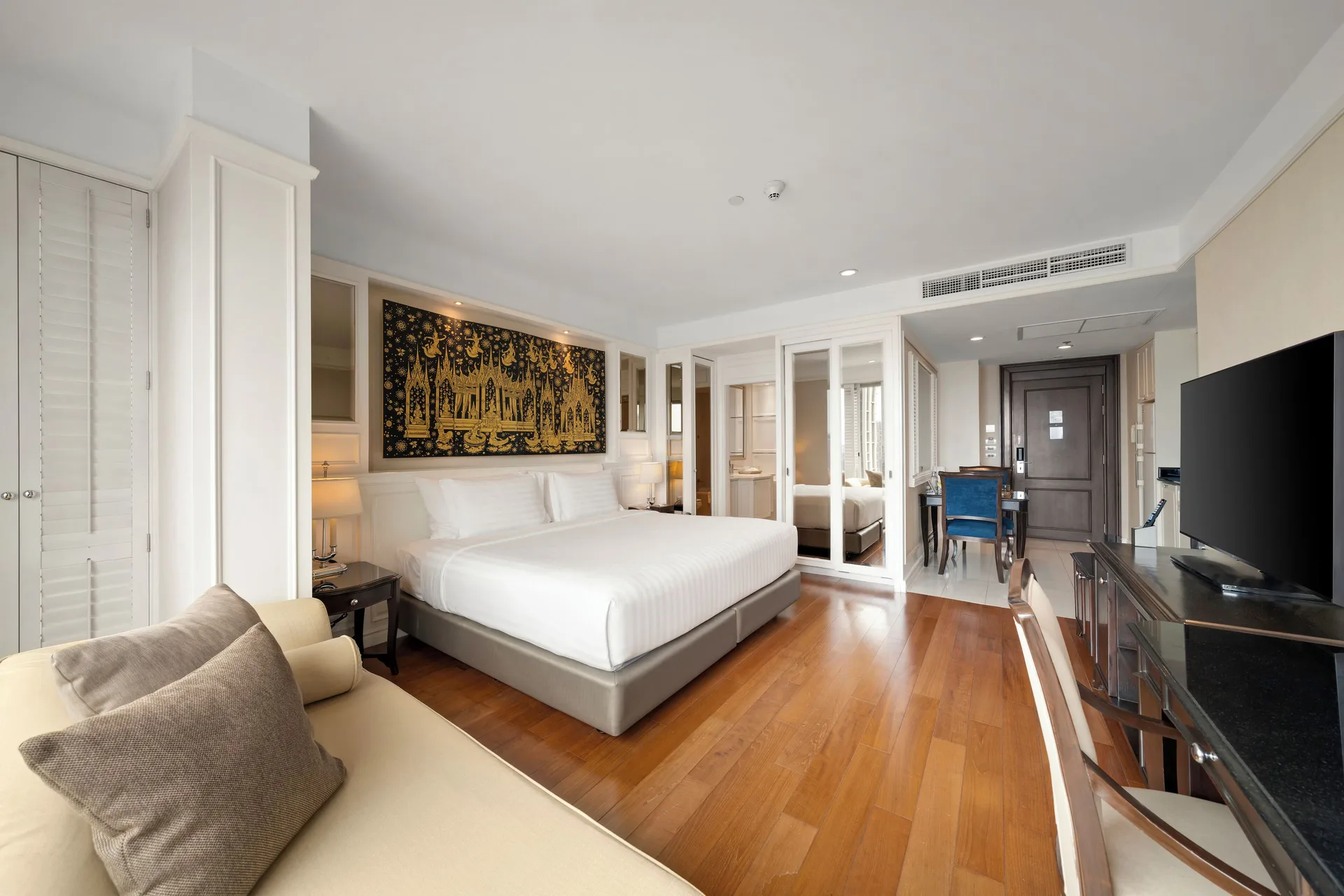 Grande Centre Point Ratchadamri — room