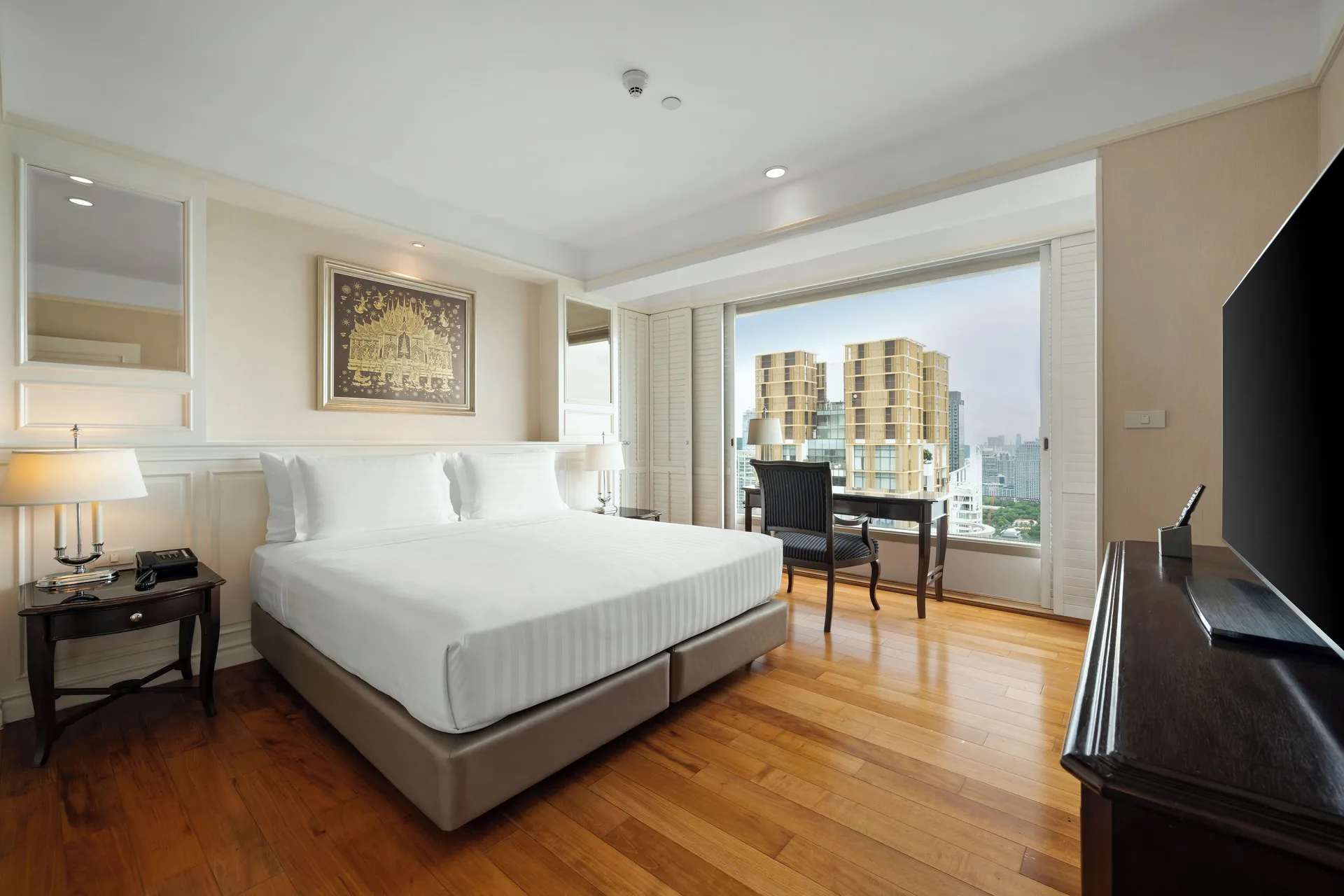 Grande Centre Point Ratchadamri — room