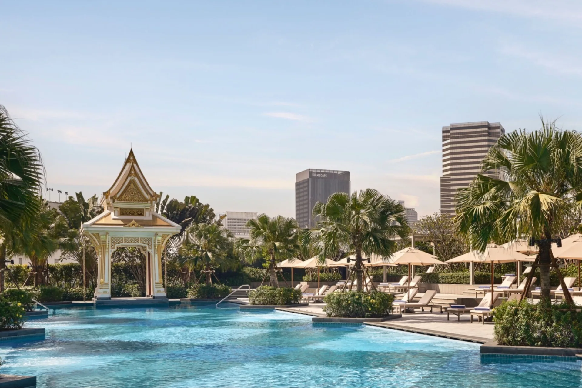 Chatrium Grand Bangkok — pool