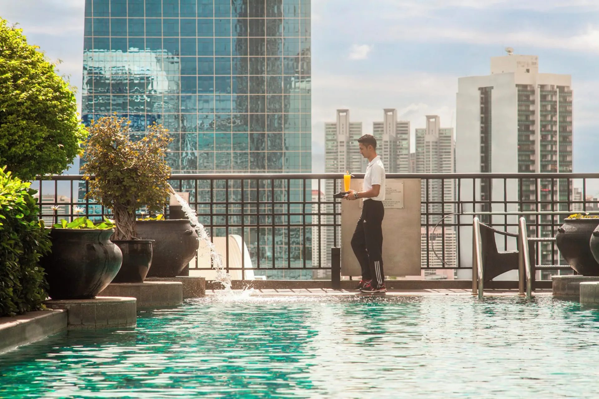 Banyan Tree Bangkok — pool