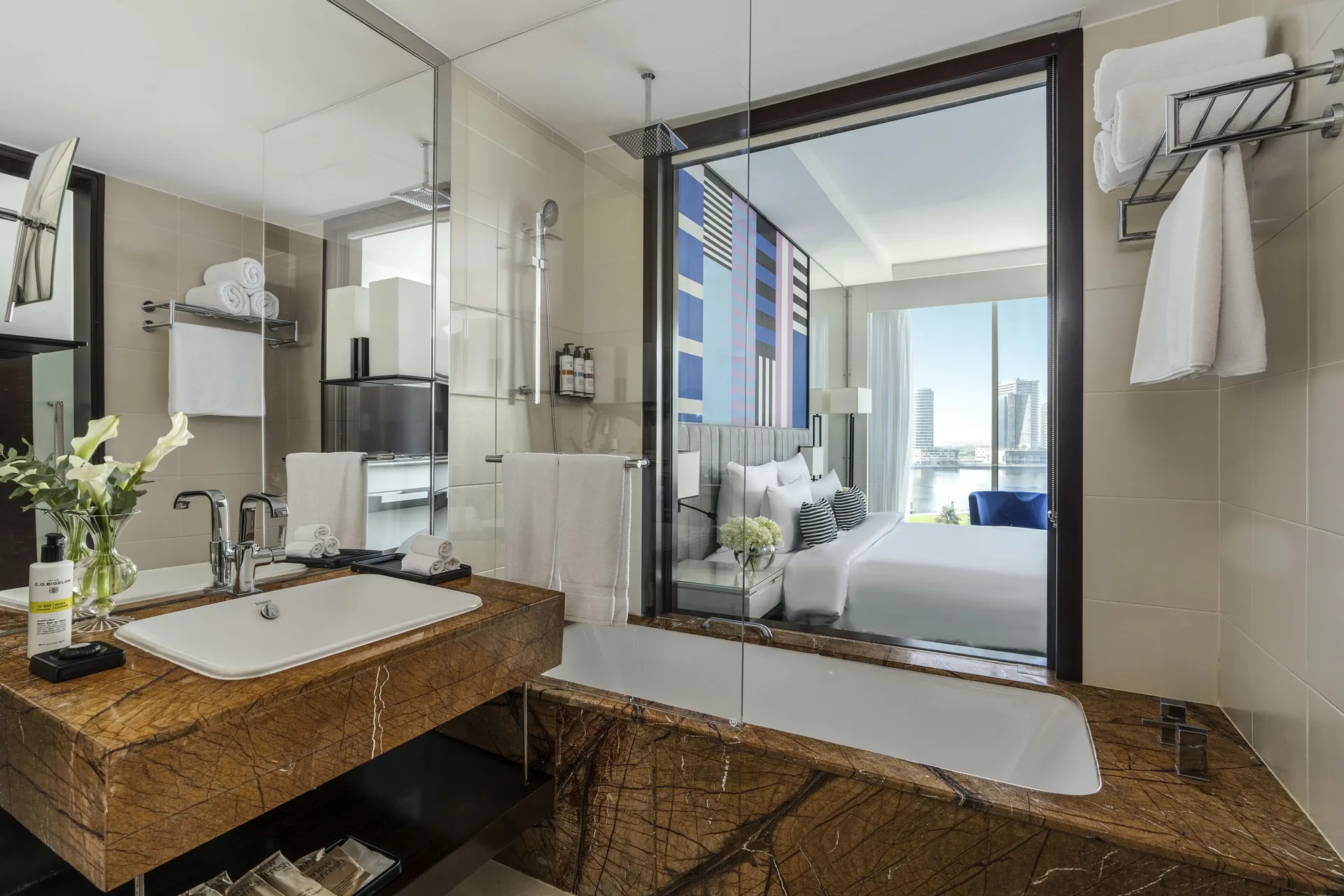 Pullman Dubai Downtown — room