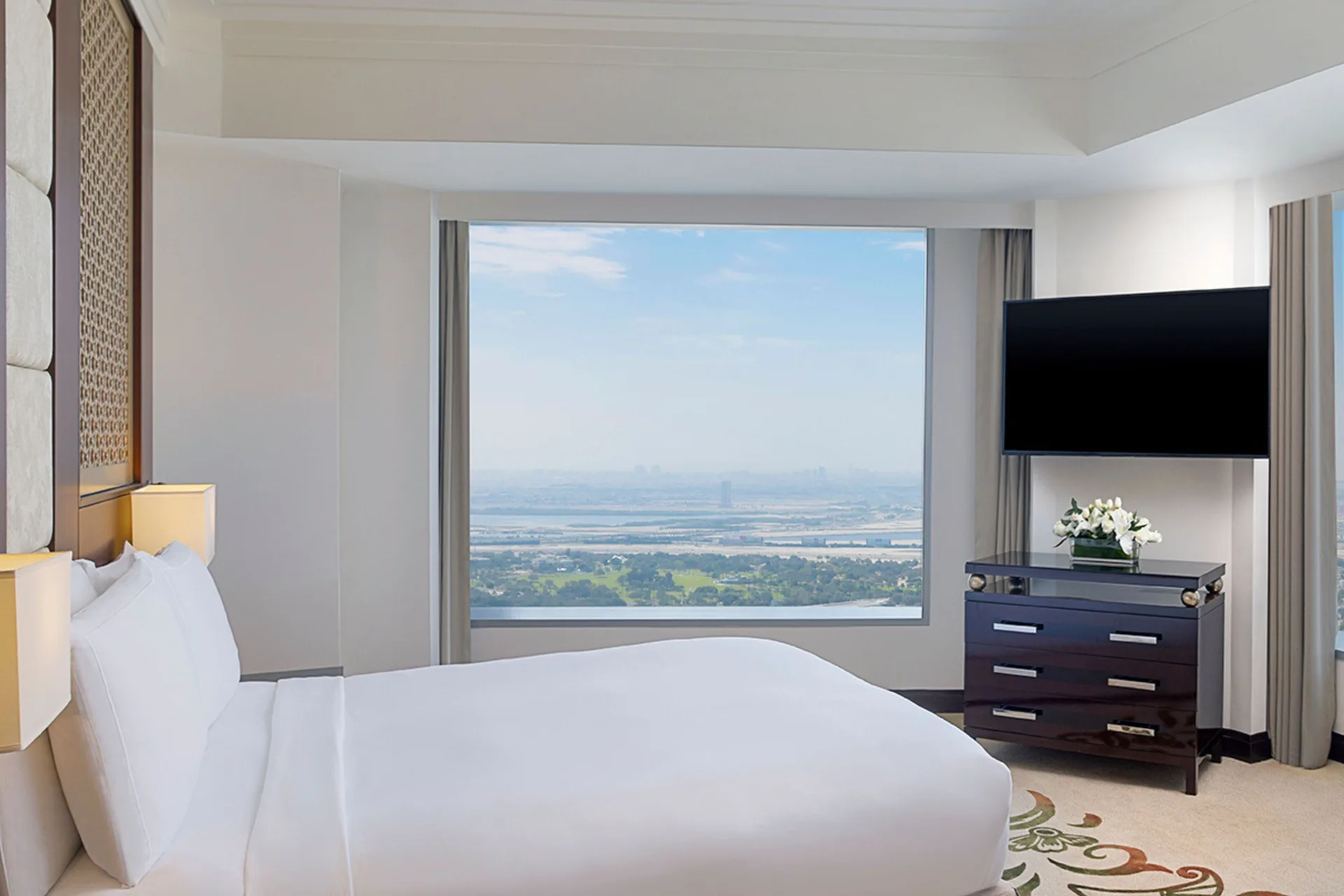 Conrad Dubai — room