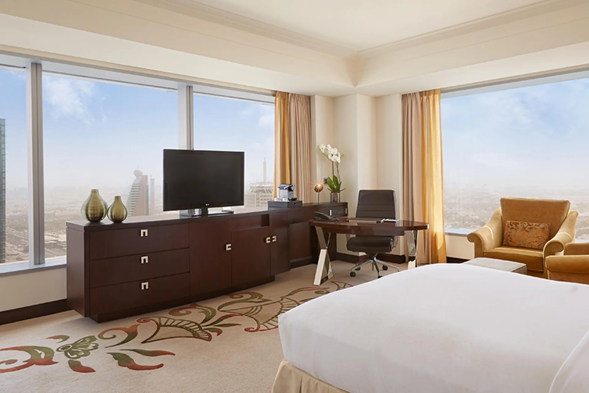 Conrad Dubai — room