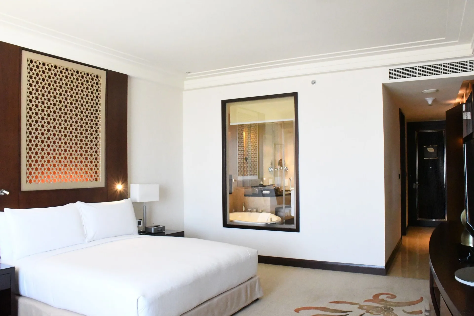 Conrad Dubai — room