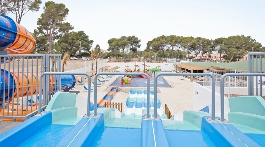 Hotel Best Delta — waterslidesOlder