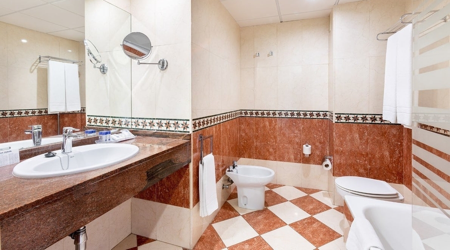 Hotel Best Tenerife — bathroom