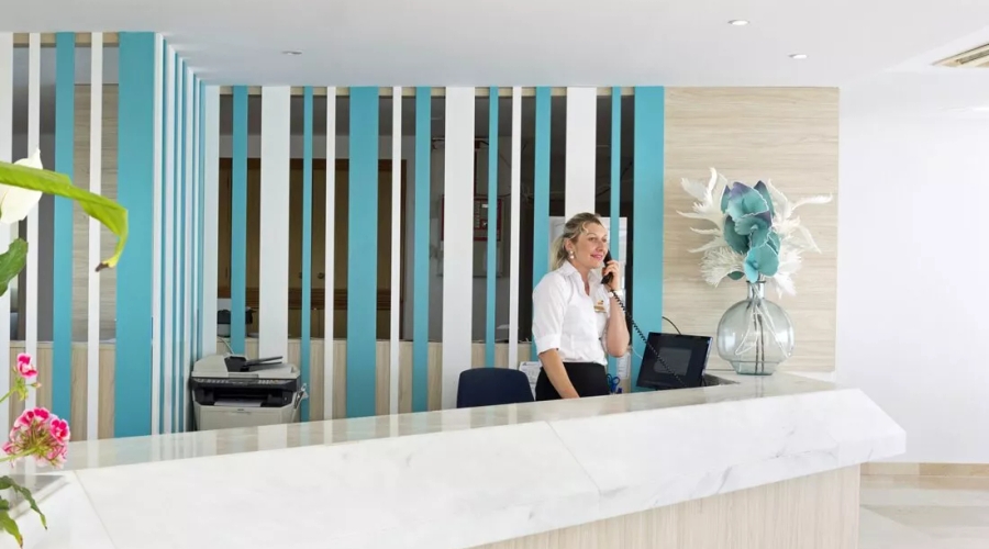 HSM Calas Park — reception