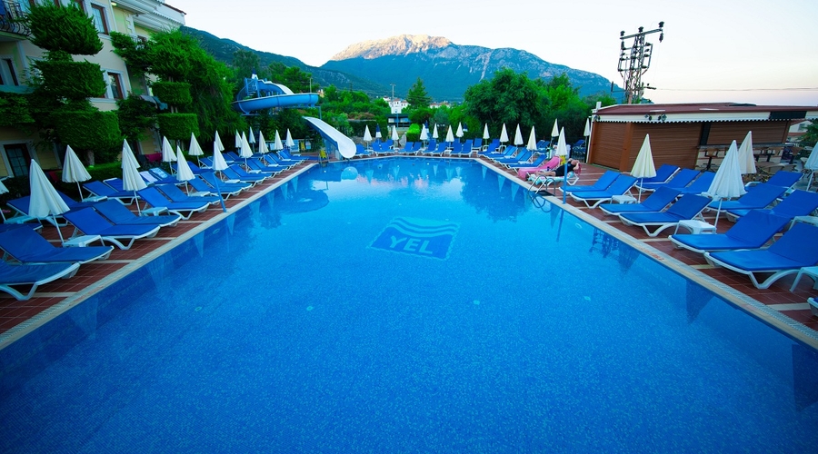 Yel Holiday Resort — pool
