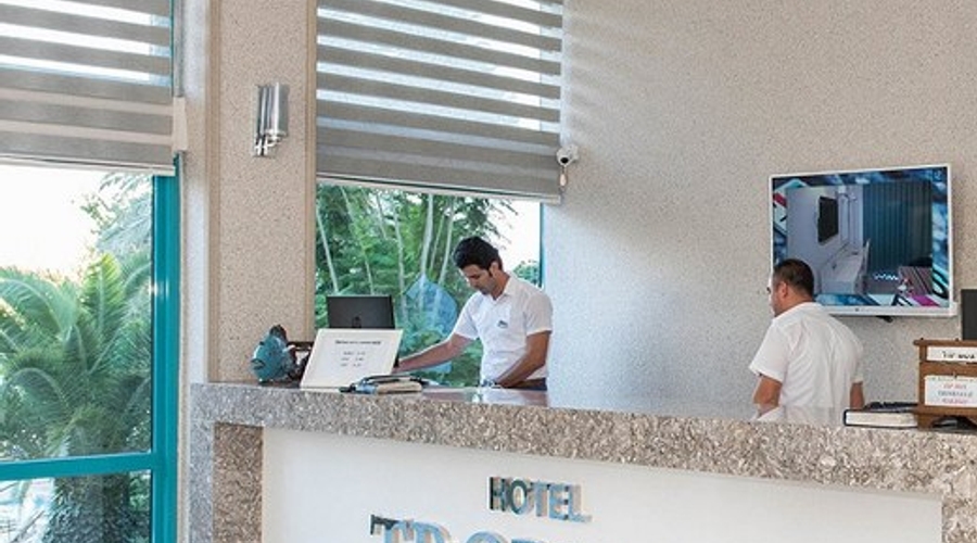 Tropical Beach Hotel — reception