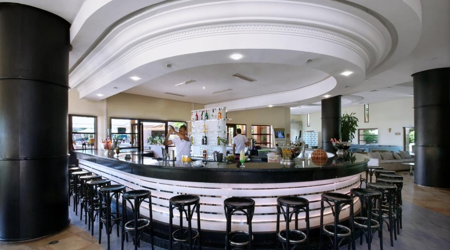 Valeria Madina Club Resort — bar