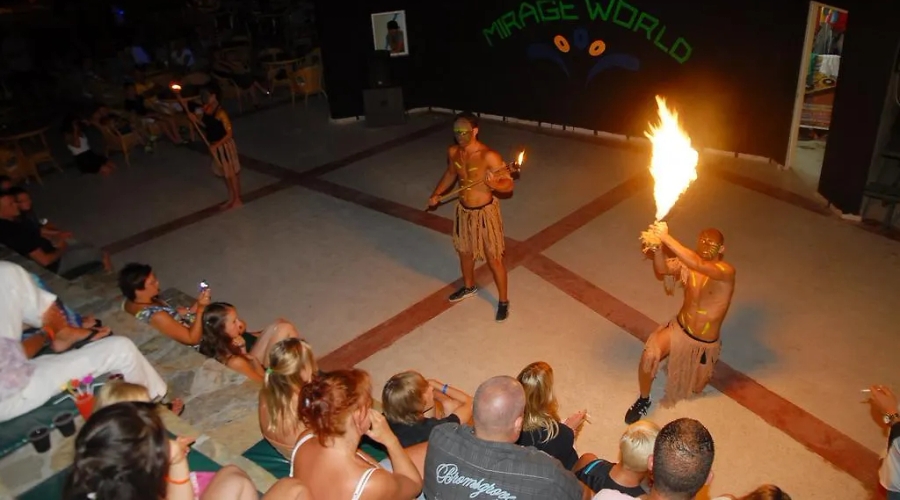 Mirage World — entertainment