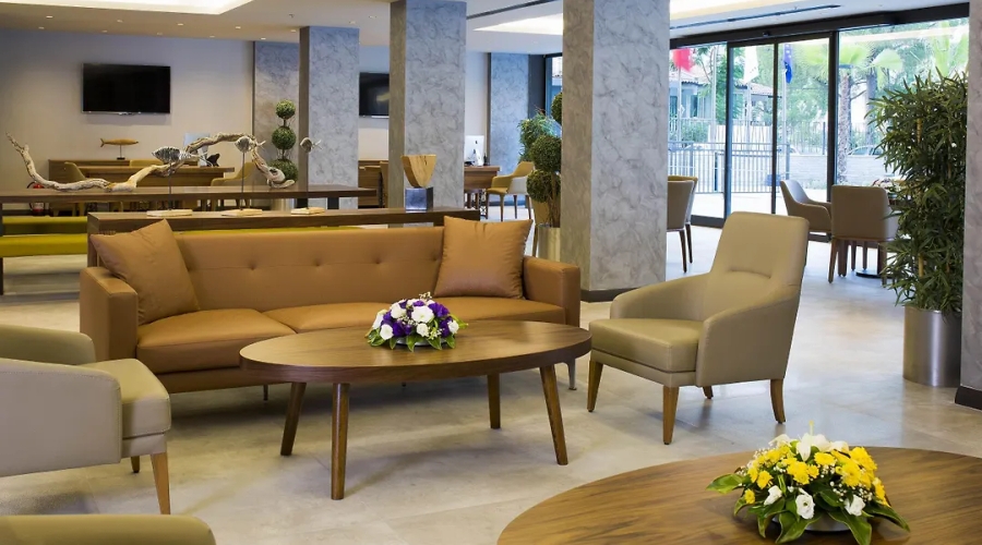 Mirage World — lounge