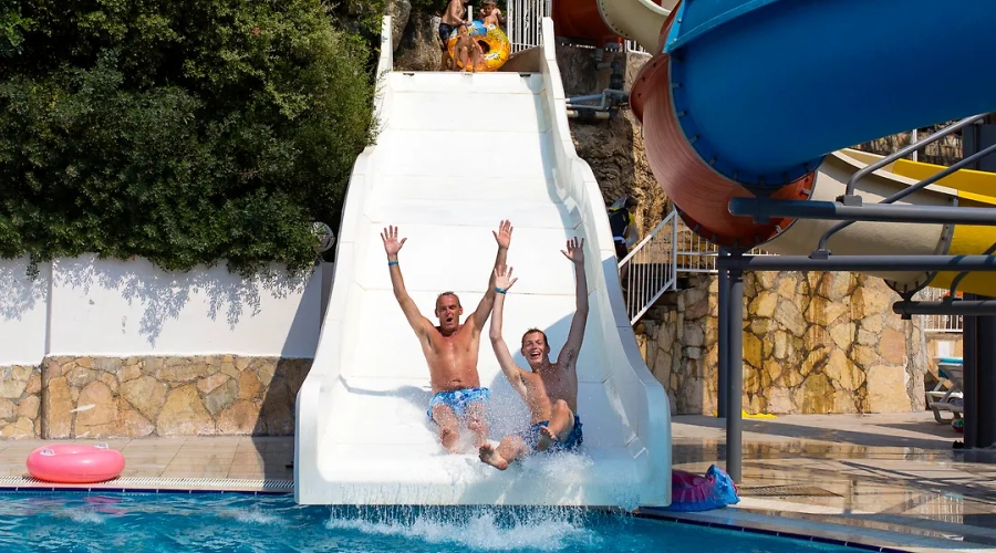 Mirage World — waterslidesOlder