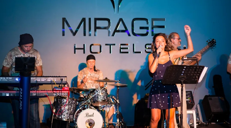 Mirage World — entertainment
