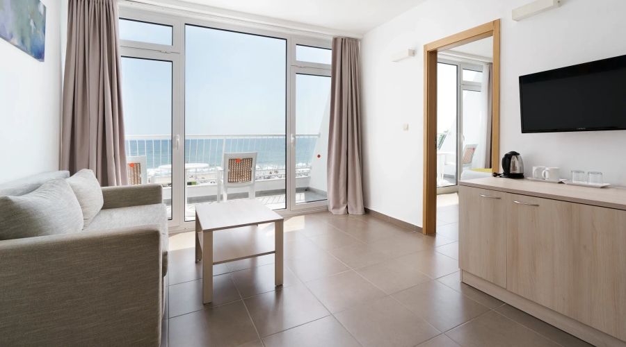 AluaSun Helios Beach — room