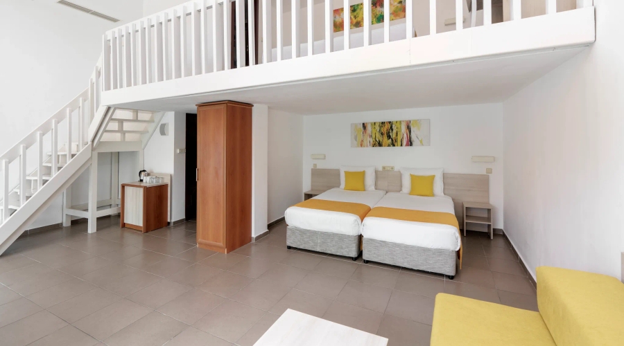 AluaSun Helios Beach — room