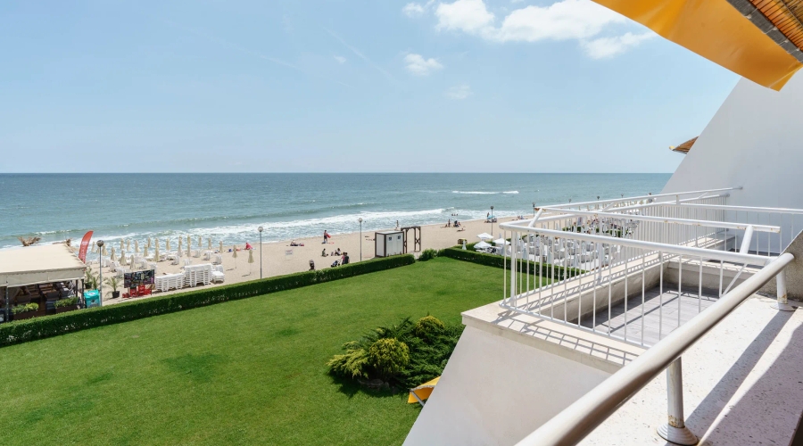 AluaSun Helios Beach — balcony