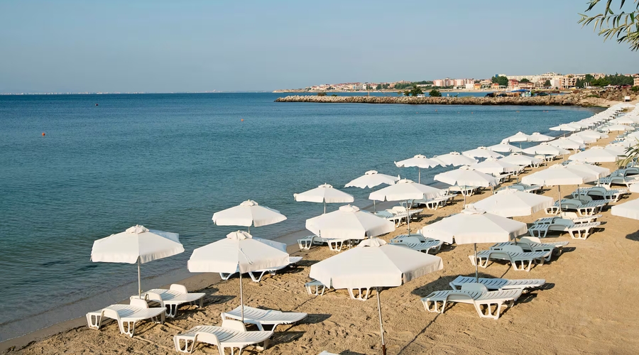 Sol Nessebar Palace — beach