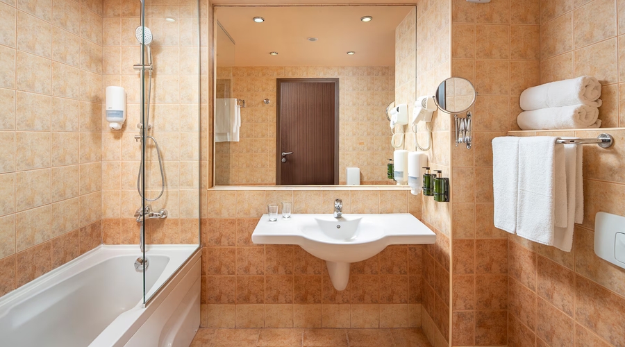 Melia Sunny Beach — bathroom