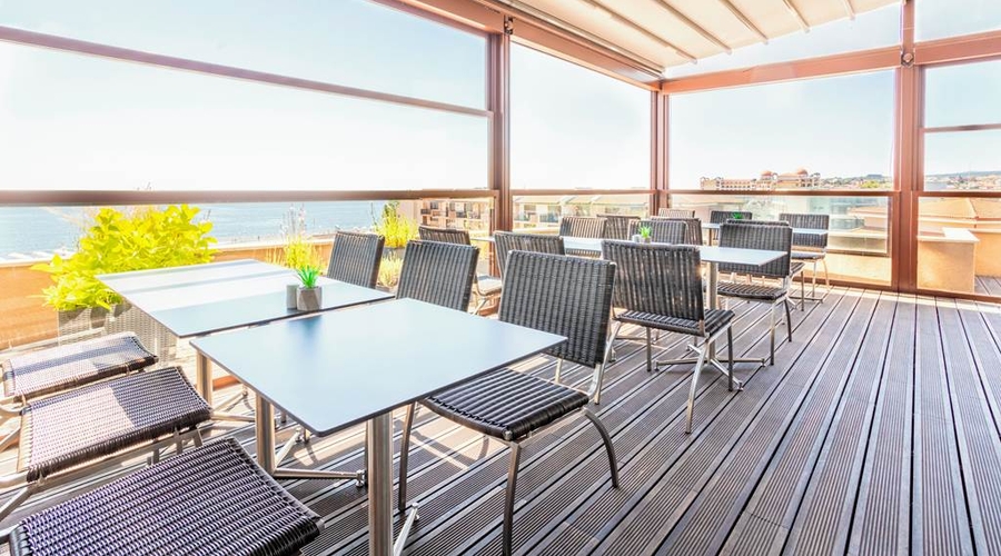 HVD Clubhotel Miramar — seatingOutdoor