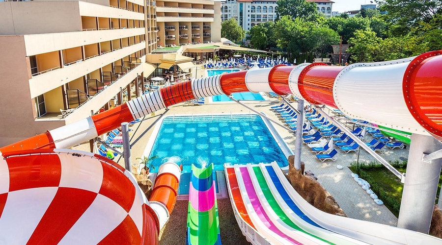 Laguna Park & Aqua Club — waterslidesOlder