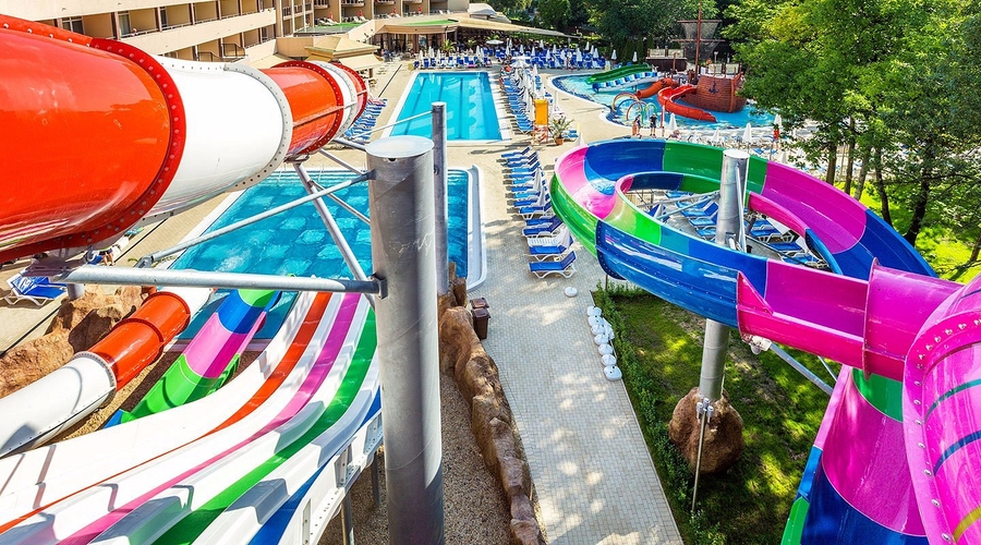 Laguna Park & Aqua Club — waterslidesOlder