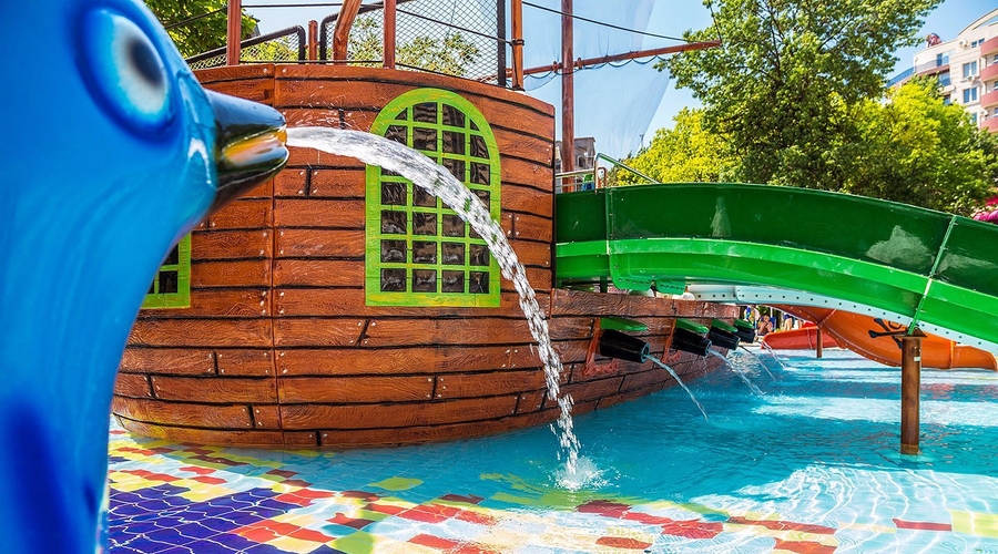 Laguna Park & Aqua Club — waterslidesYoung