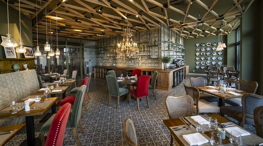 Wave Resort — restaurant