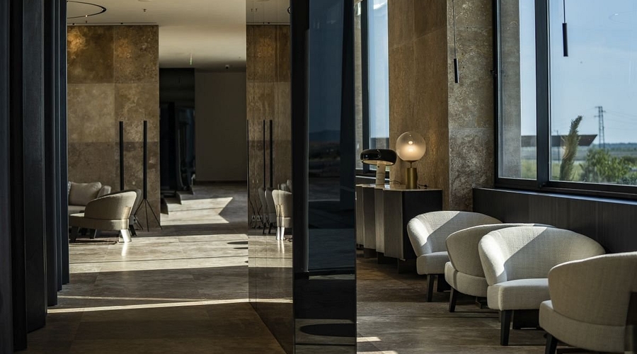 Wave Resort — lounge