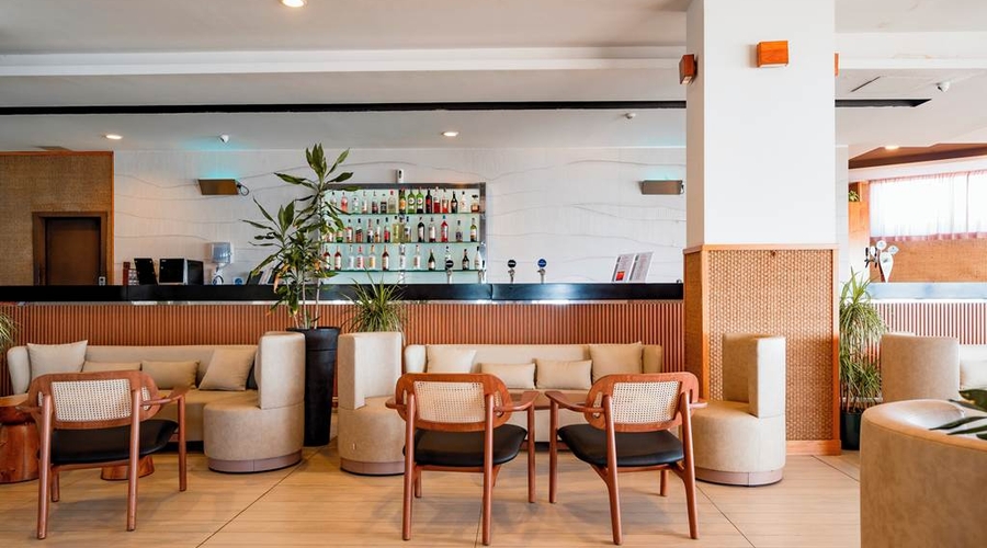 db Seabank Resort & Spa — bar