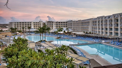 db Seabank Resort & Spa