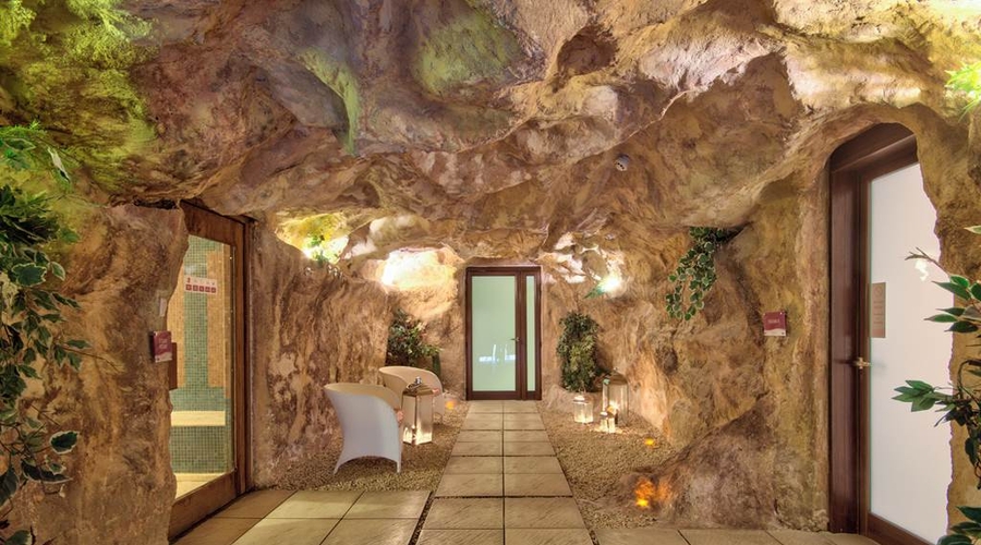 db Seabank Resort & Spa — spa