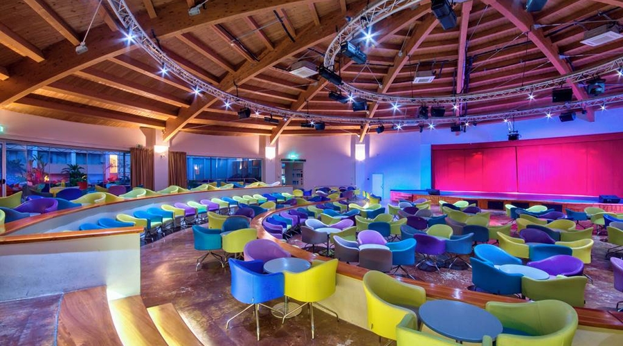 db Seabank Resort & Spa — entertainment