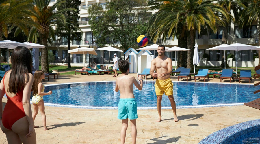 Iberostar Waves Bellevue — kidspool