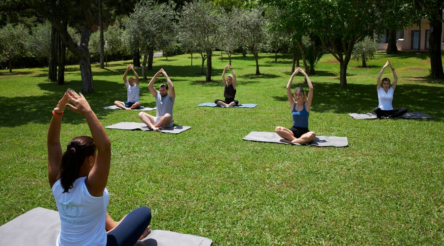 Iberostar Waves Bellevue — activities