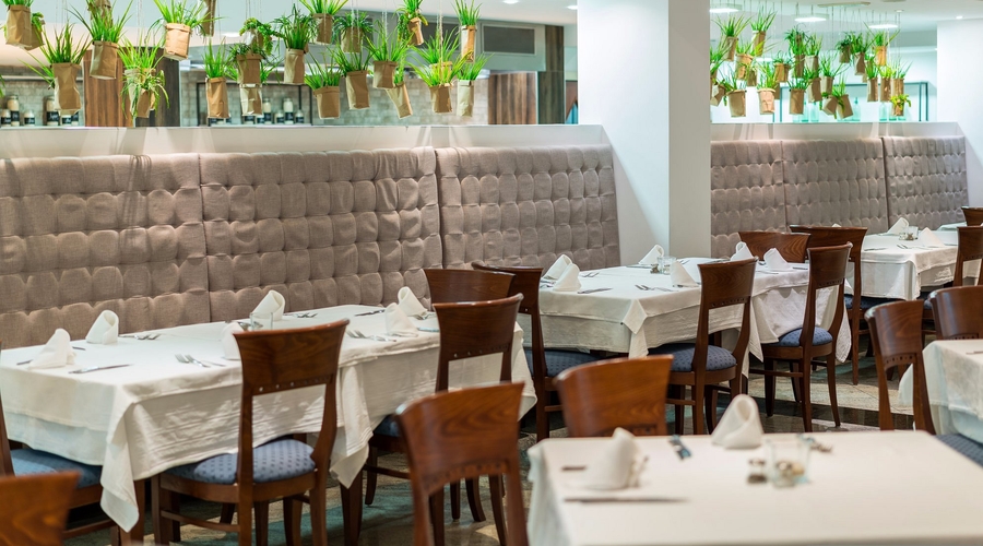 Iberostar Waves Bellevue — restaurant
