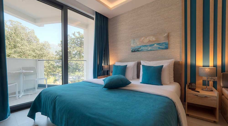 Hotel Montenegro Beach Resort — room