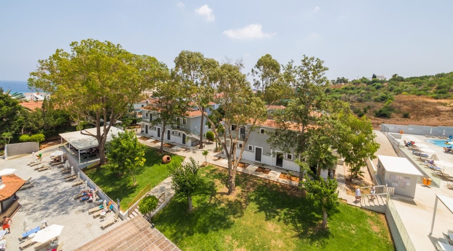 Narcissos Waterpark Resort — frontage