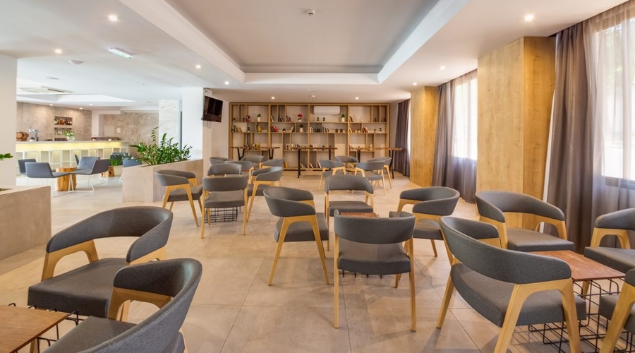 Narcissos Waterpark Resort — lounge