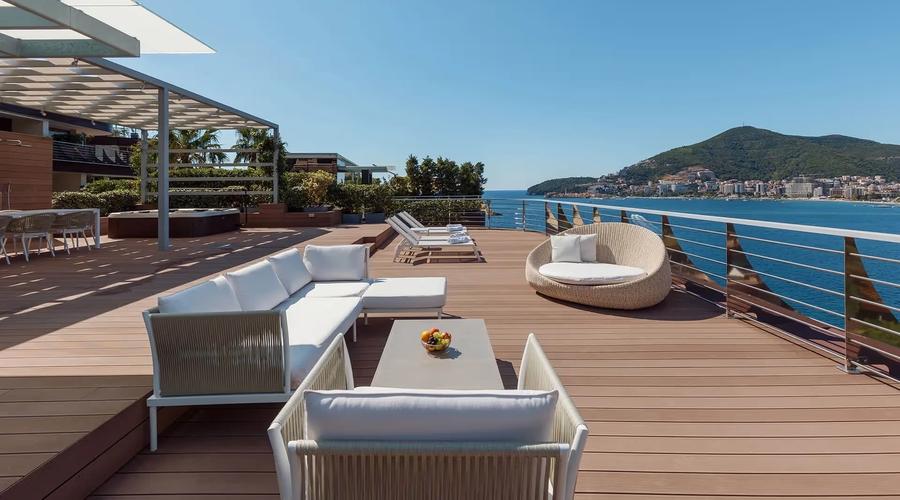 Dukley Hotel & Resort — seatingOutdoor