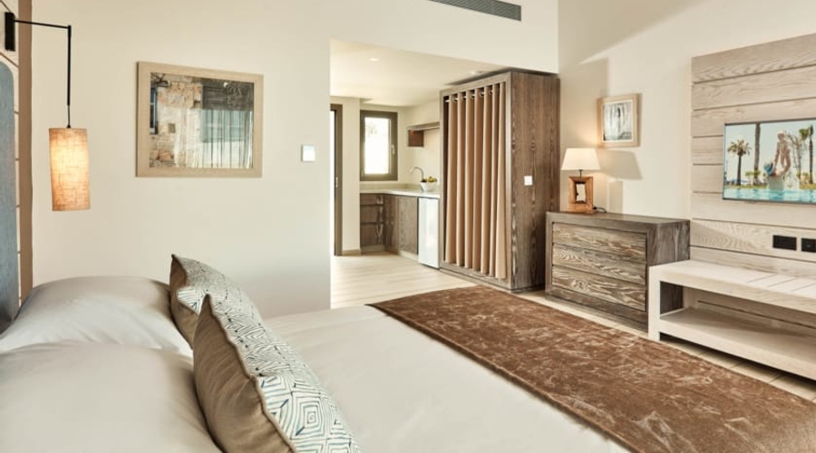 Mare Ayia Napa — room