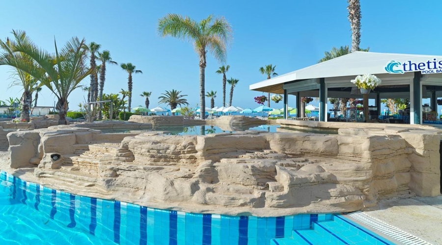Leonardo Cypria Bay Hotel — pool