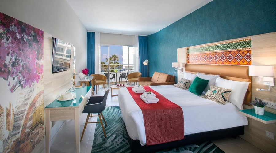 Leonardo Cypria Bay Hotel — room