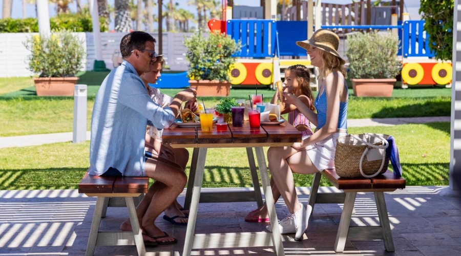 Leonardo Cypria Bay Hotel — playarea