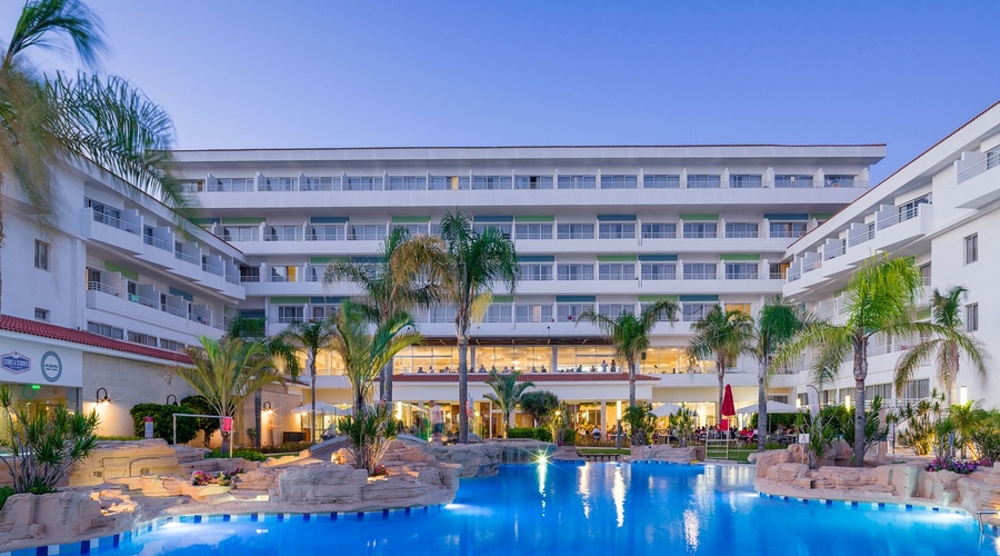 Leonardo Cypria Bay Hotel — pool