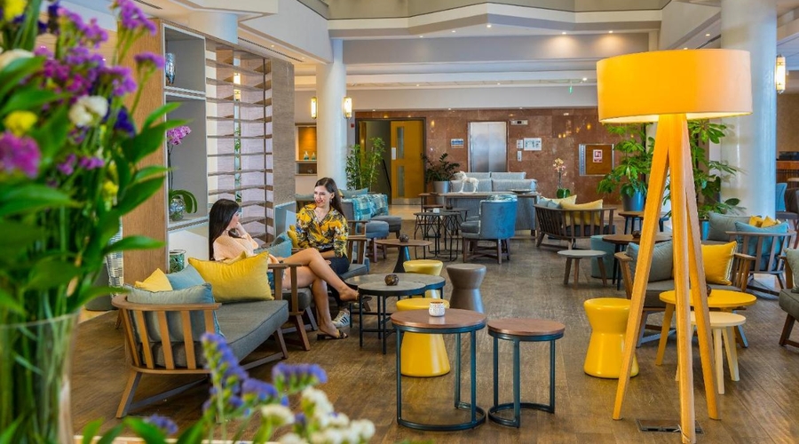 Leonardo Cypria Bay Hotel — lounge